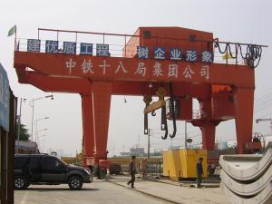 為中鐵十八局杭州項(xiàng)目承制地鐵出渣門(mén)機(jī)